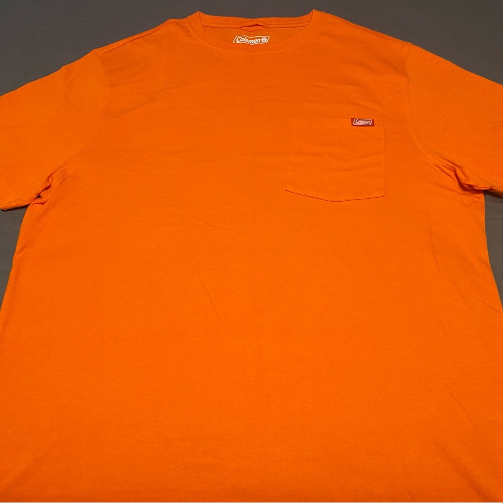 Coleman Short Sleeve Pocket T-Shirt Size Medium Men’s NWOT